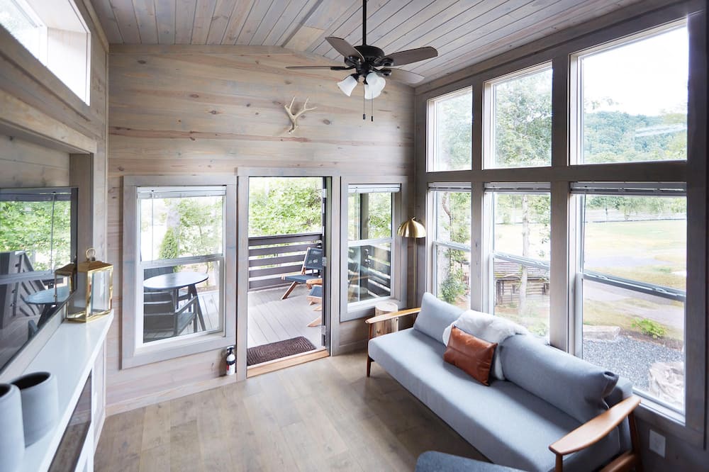 Photo of Livingroom in Arden