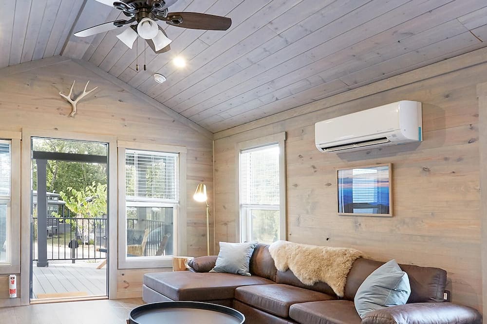 Photo of Livingroom in Arden
