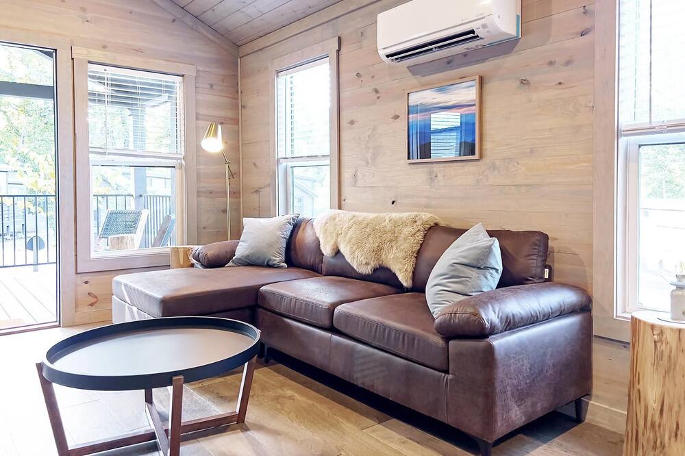 Photo of Livingroom in Arden