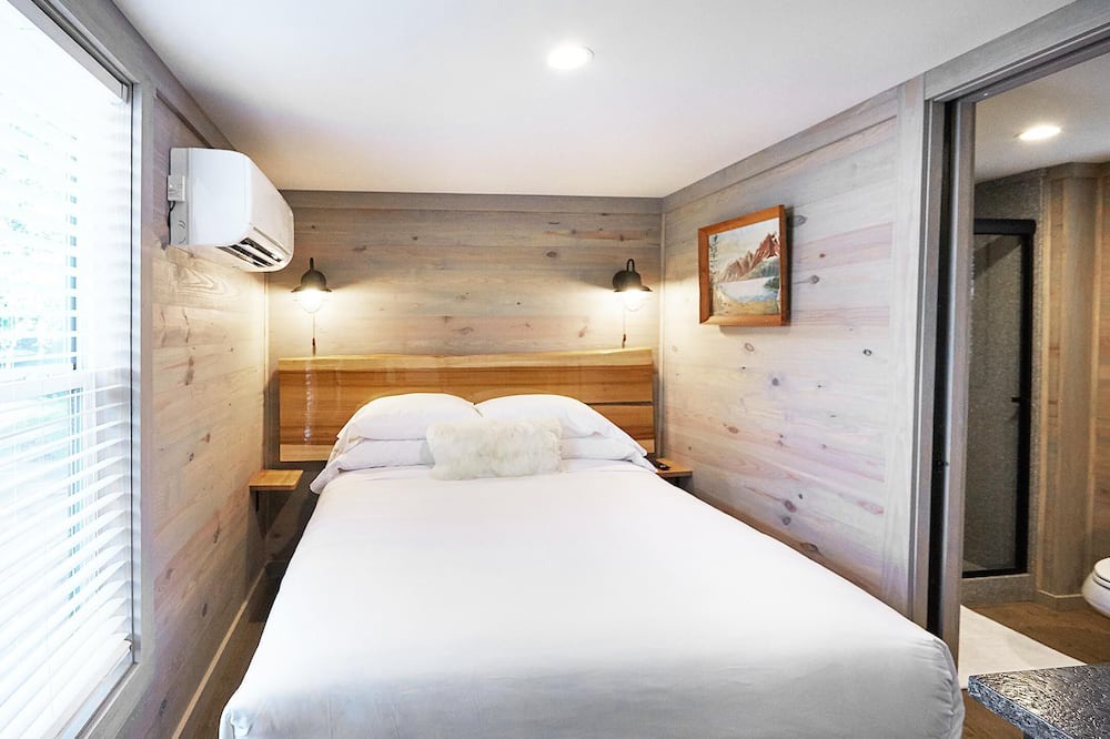 Photo of Bedroom in Arden