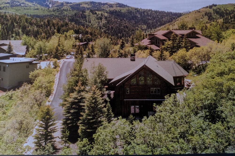 Photo of Outdoor in Pineridge