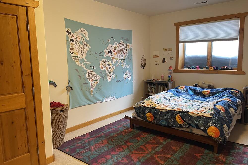Photo of Bedroom in Pineridge