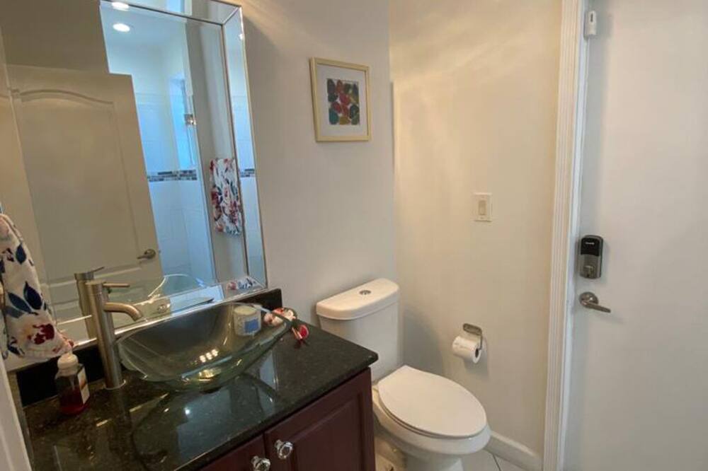 Photo of Bathroom in Richmond West
