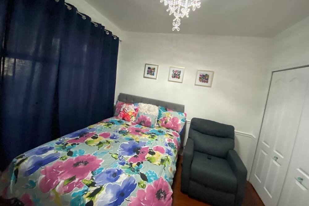 Photo of Bedroom in Richmond West