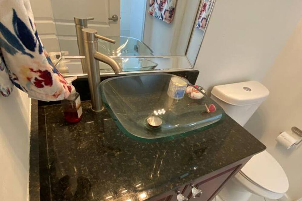 Photo of Bathroom in Richmond West