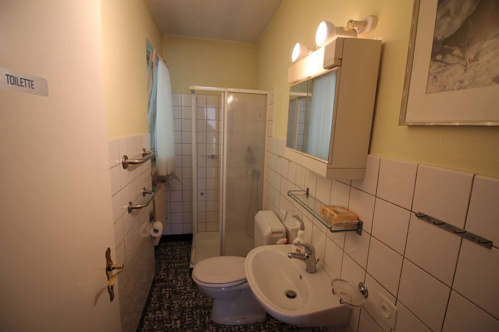 Photo of Bathroom in Purasca