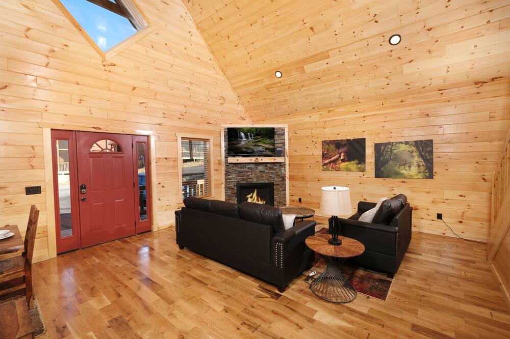Photo of Others in White Oak Lodge