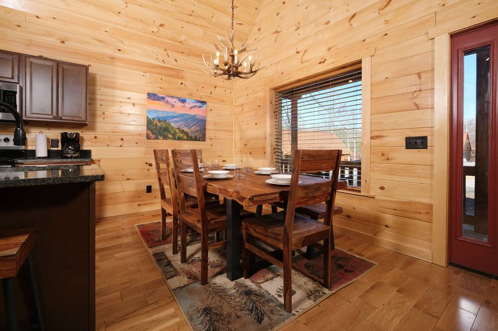 Photo of Others in White Oak Lodge