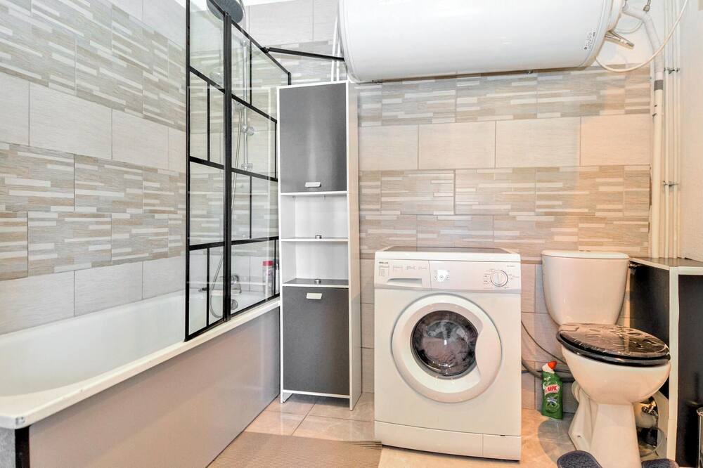 Photo of Bathroom in Gallargues-le-Montueux