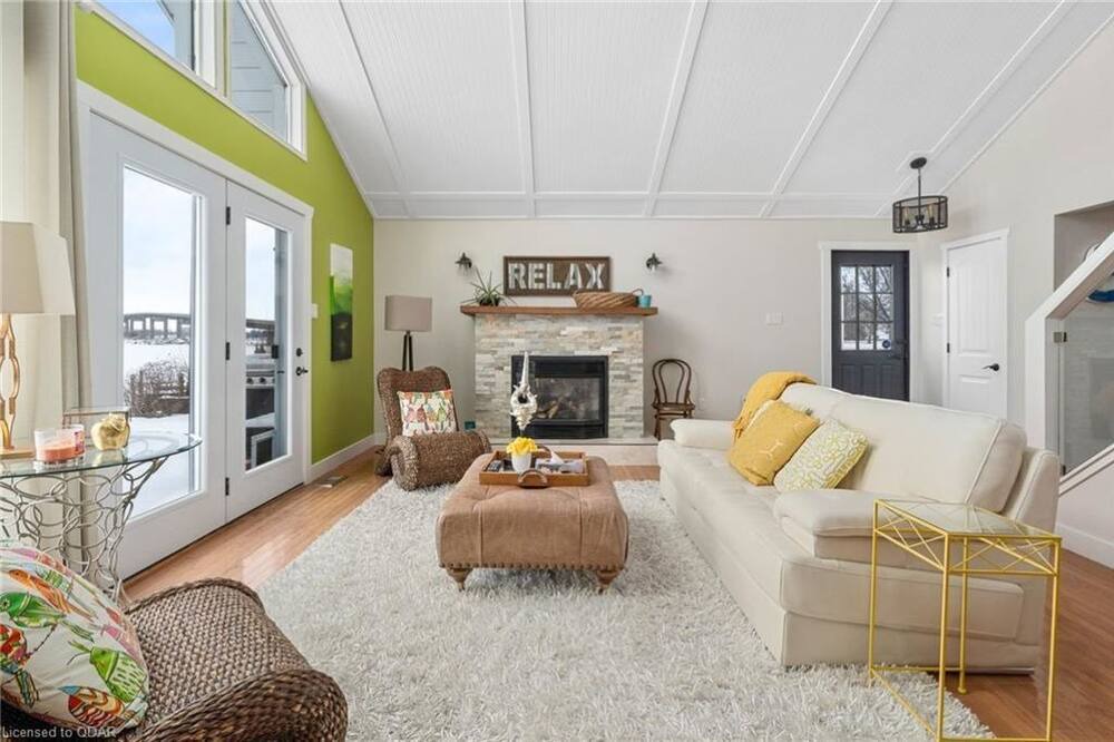 Photo of Livingroom in Rossmore
