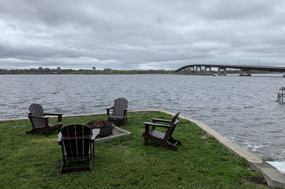 Photo of Outdoor in Rossmore