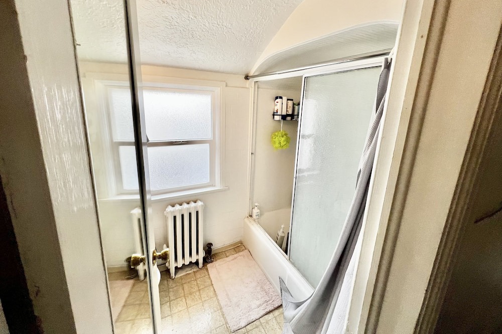 Photo of Bathroom in Logan