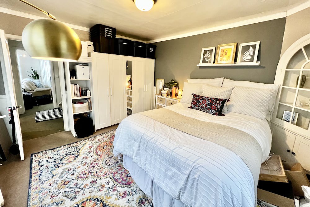 Photo of Bedroom in Logan