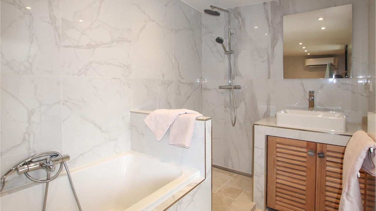 Photo of Others in Rognonas