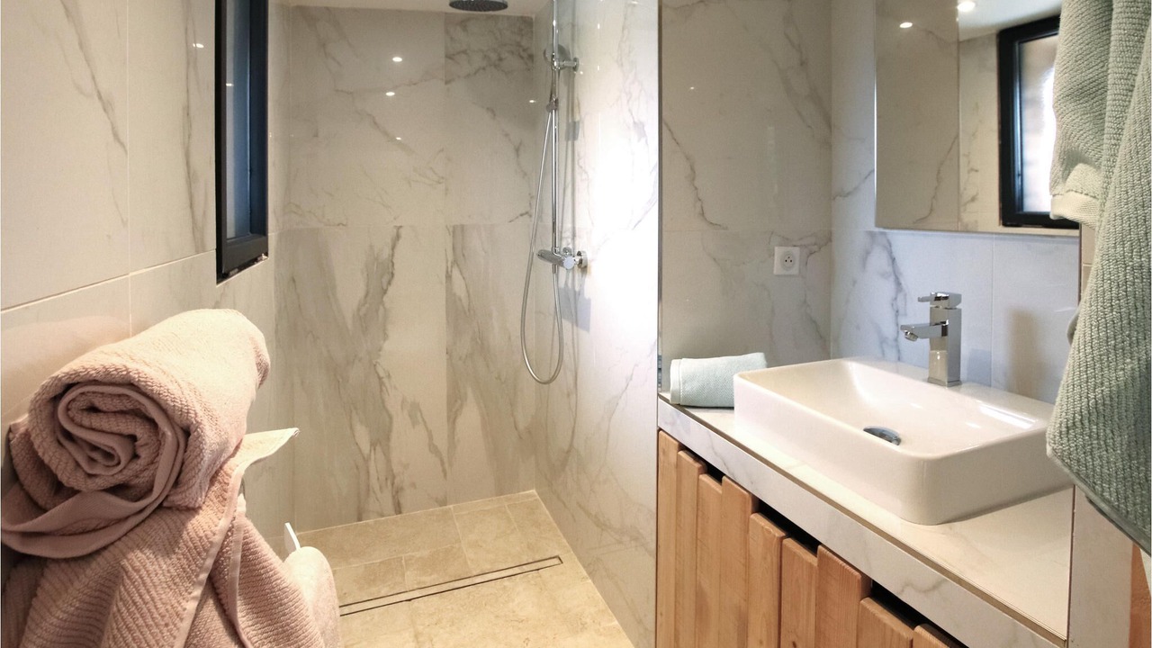 Photo of Others in Rognonas