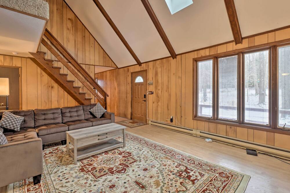Photo of Livingroom in Blakeslee