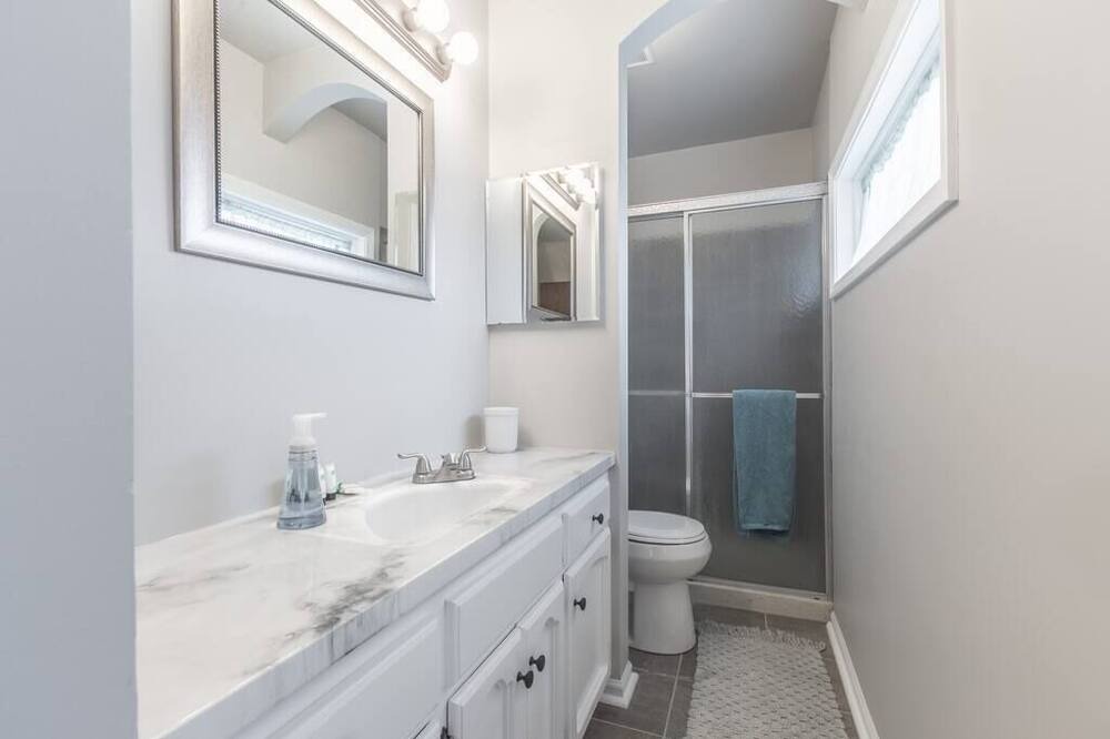 Photo of Bathroom in Parkville