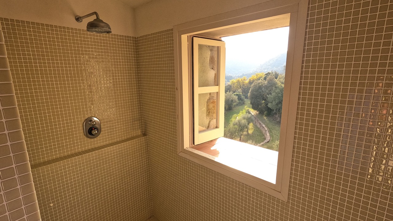 Photo of Bathroom in Ossinya