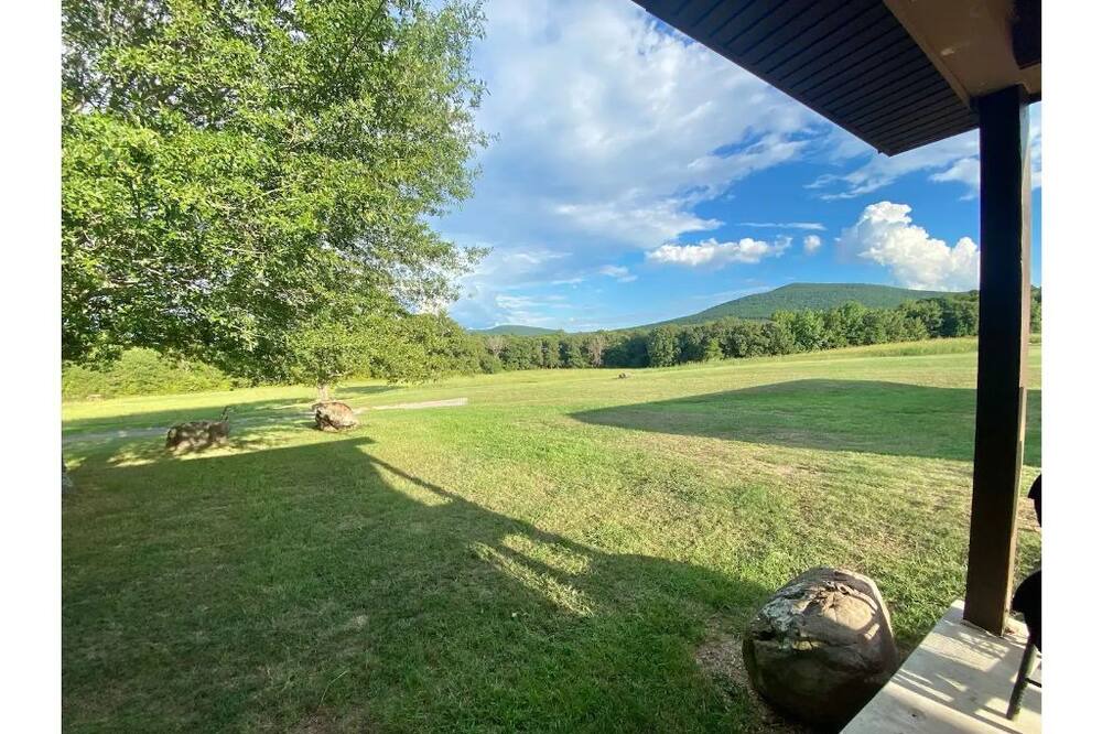 Photo of Outdoor in Bates