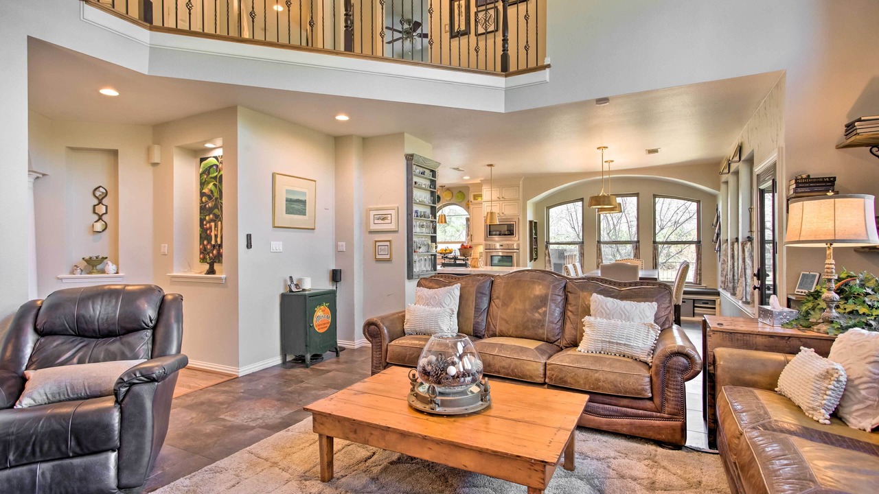 Photo of Livingroom in Flower Mound