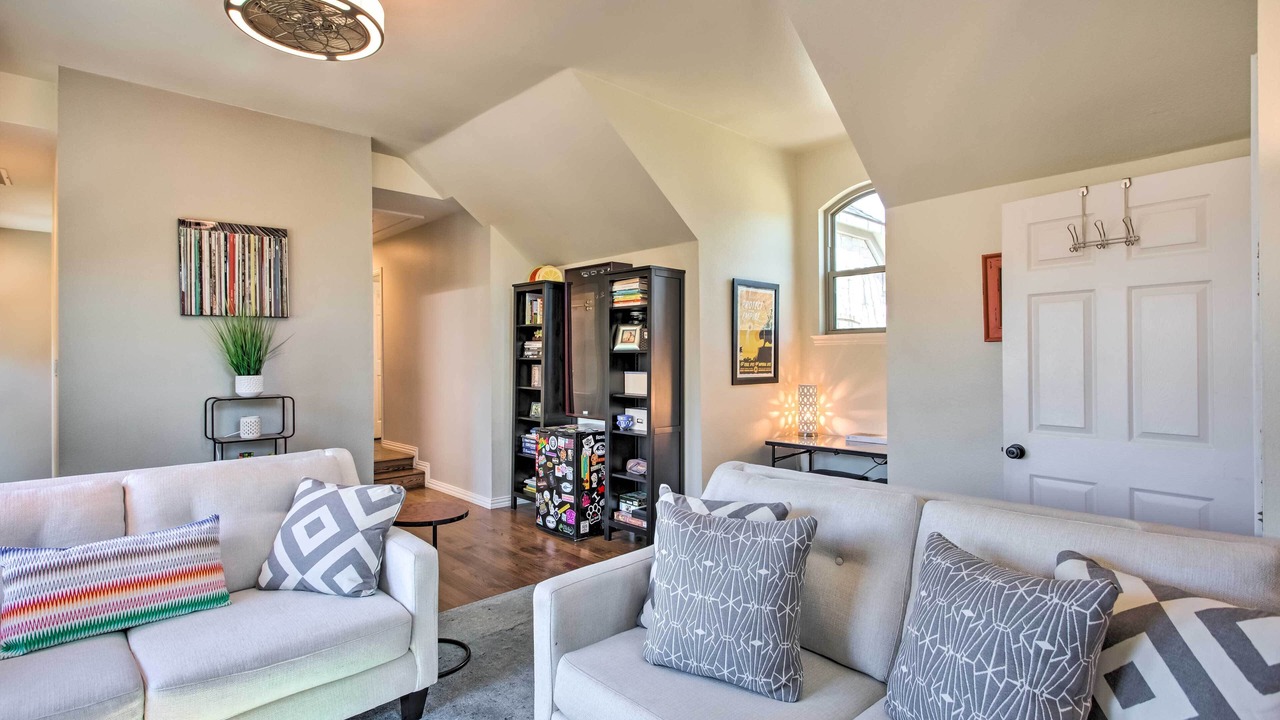 Photo of Livingroom in Flower Mound