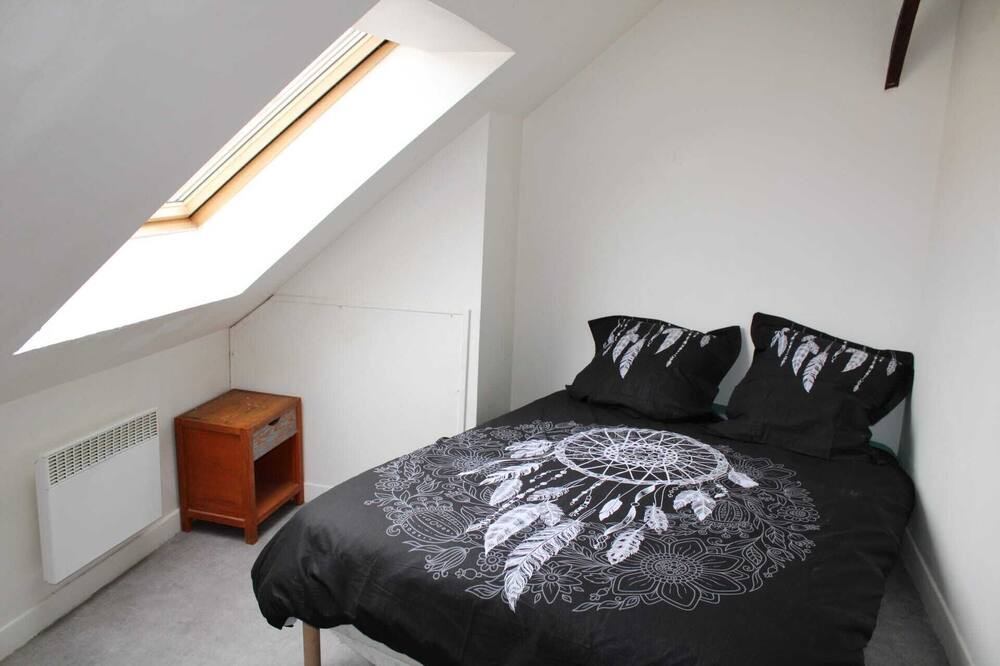 Photo of Bedroom in Pont-l'Eveque
