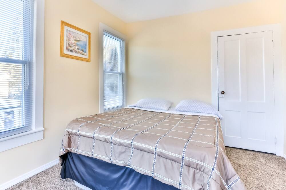 Photo of Bedroom in Tannersville