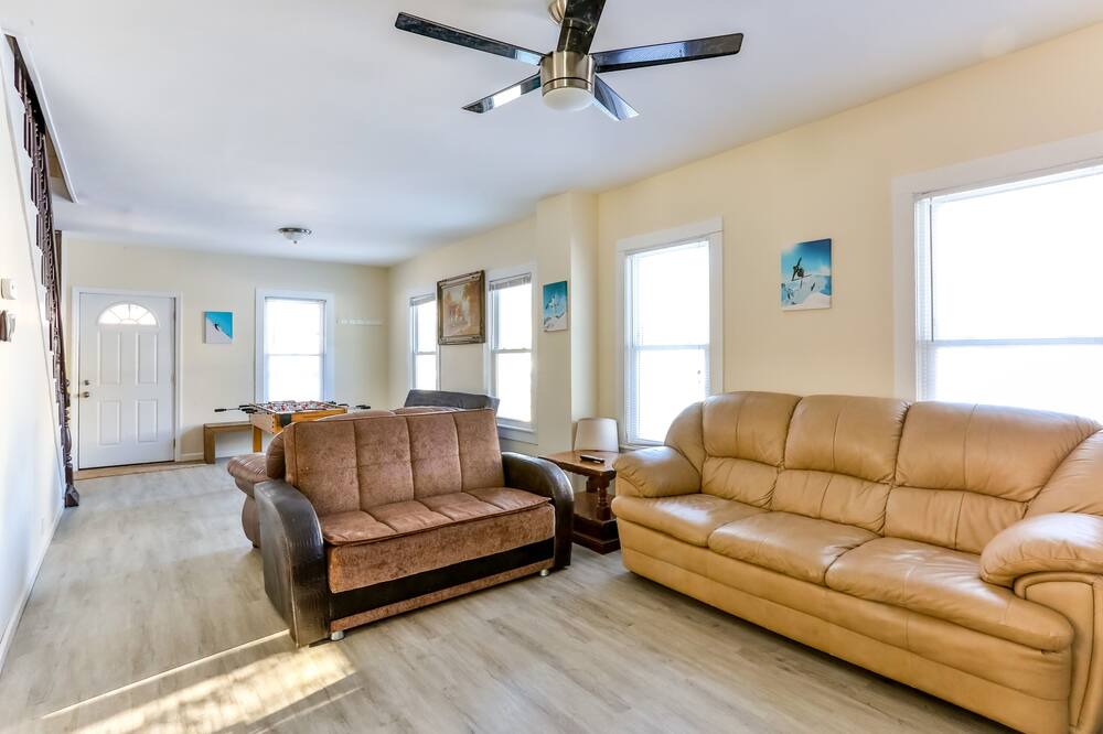 Photo of Livingroom in Tannersville