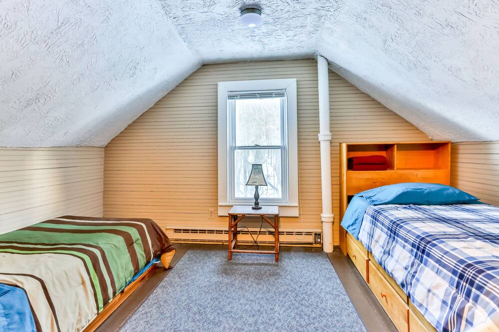 Photo of Bedroom in Tannersville