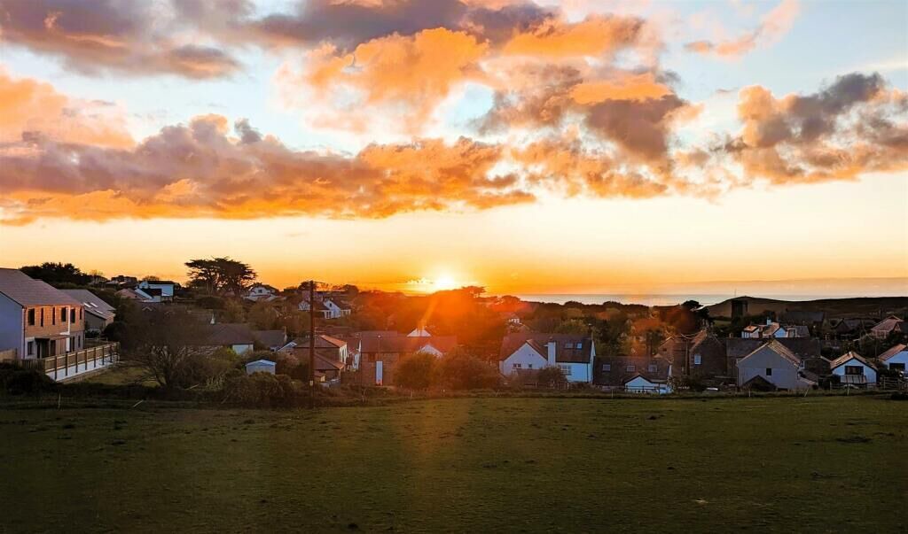 Photo of Others in Crantock
