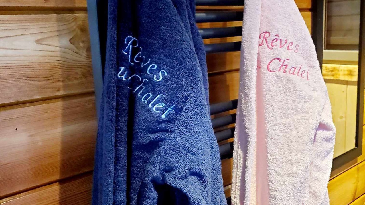 Photo of Others in Floyon