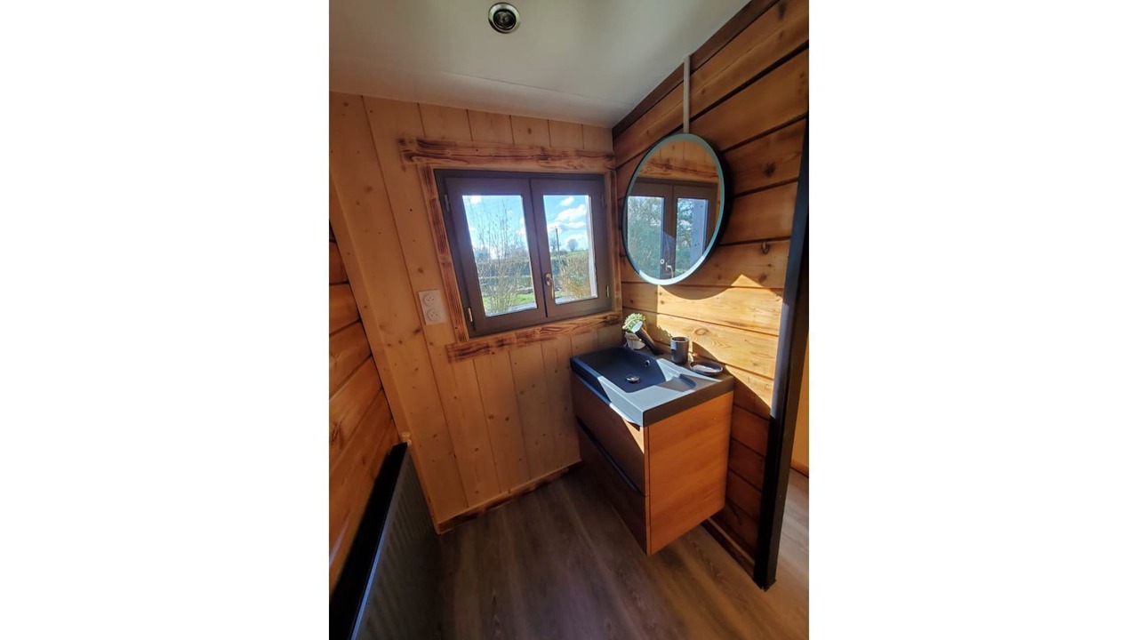 Photo of Others in Floyon