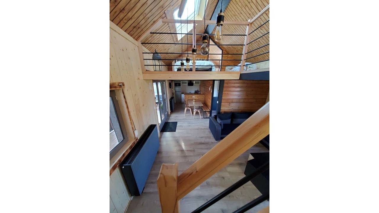 Photo of Others in Floyon