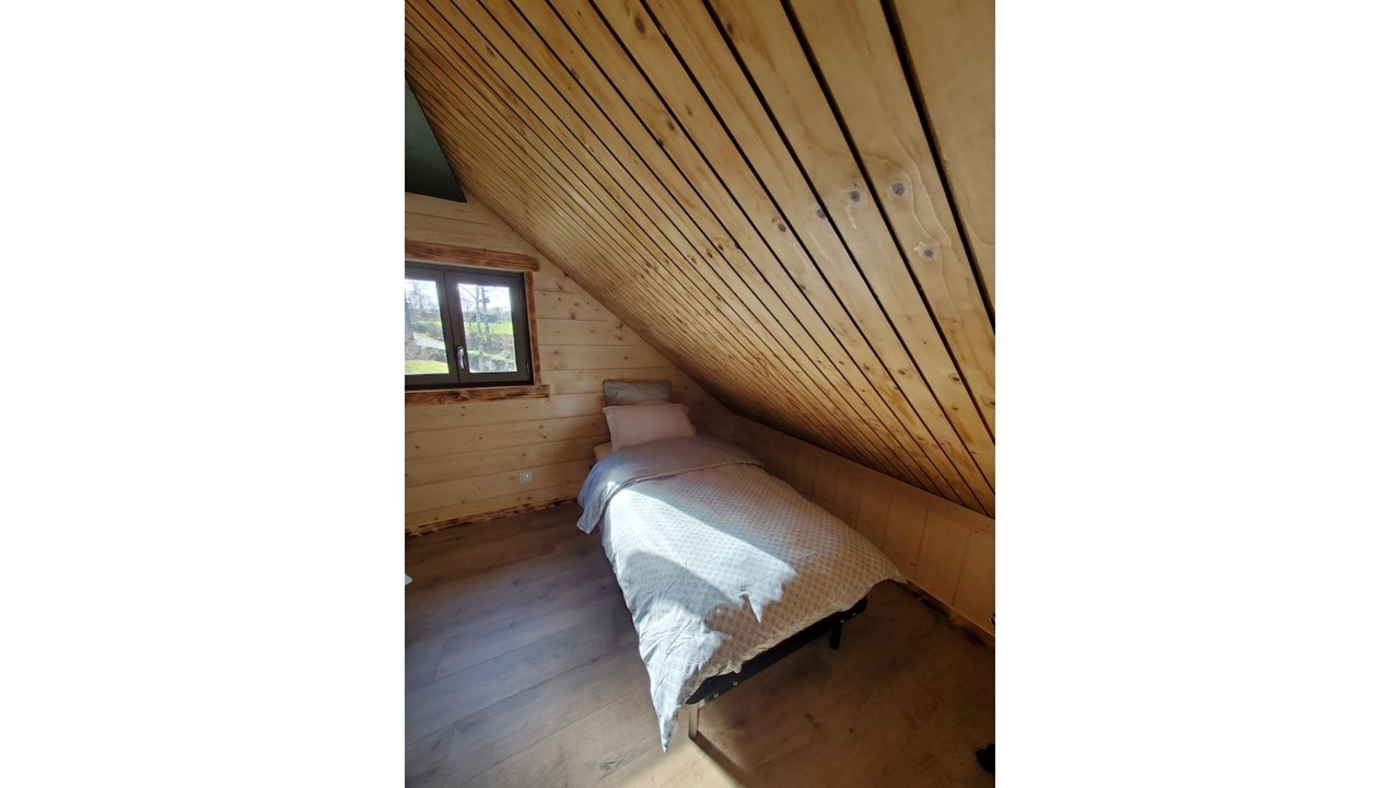 Photo of Others in Floyon