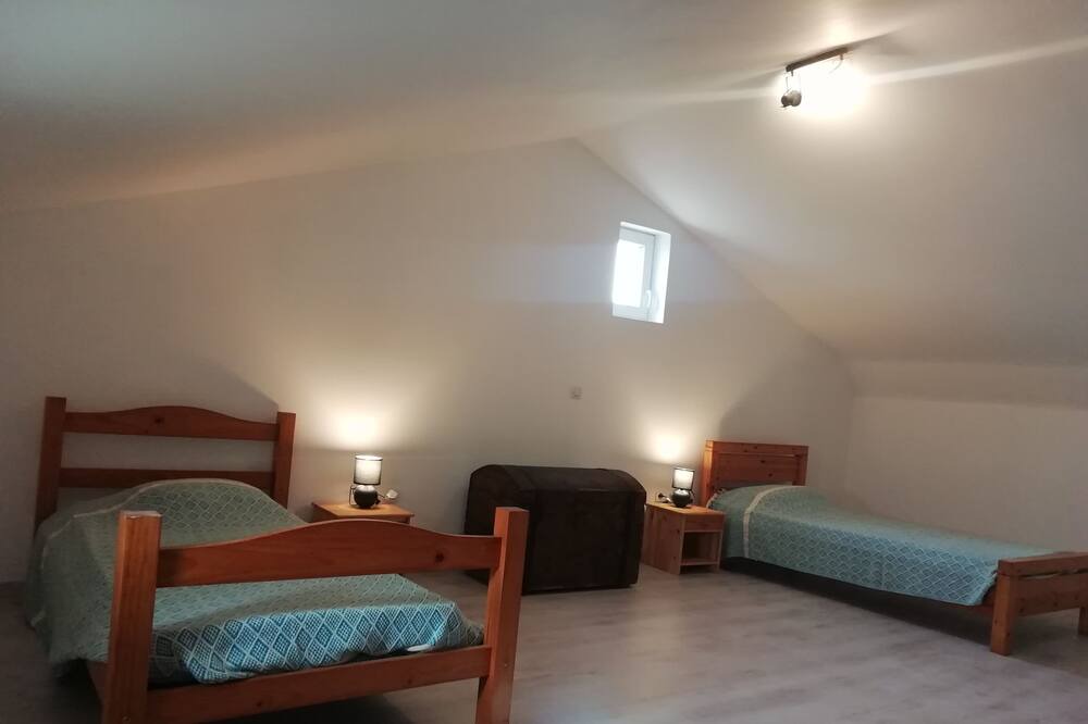 Photo of Bedroom in Saint-Jean-de-Maruejols-et-Avejan