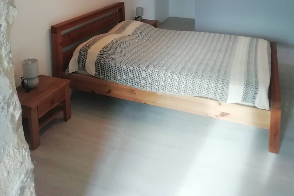 Photo of Bedroom in Saint-Jean-de-Maruejols-et-Avejan