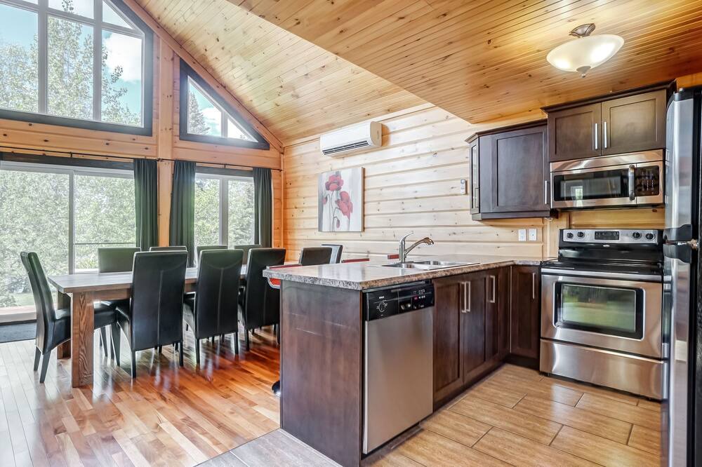 Photo of Kitchen in Cheneville