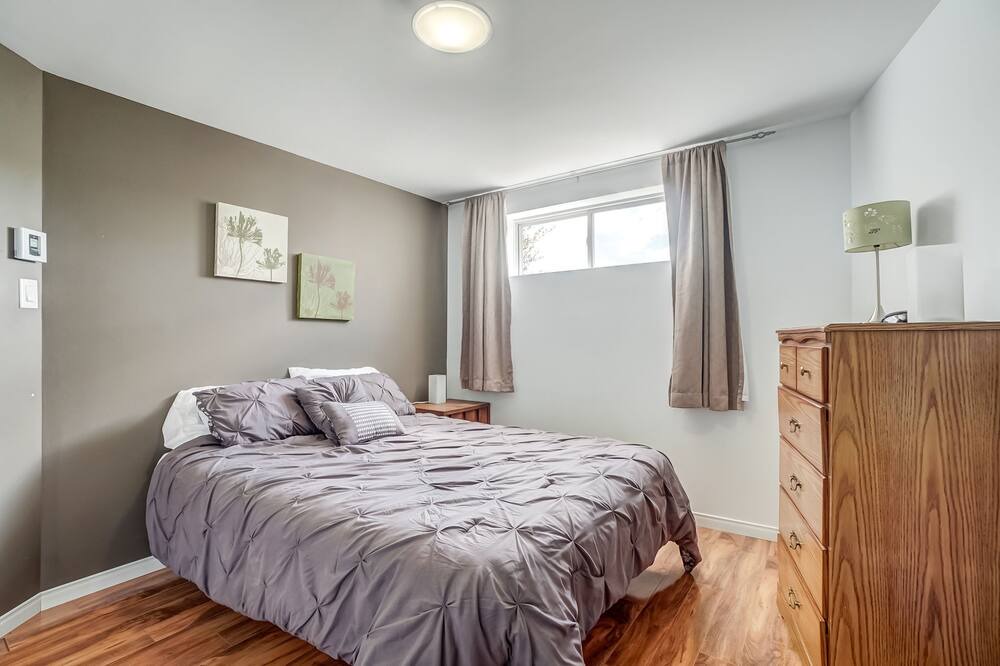 Photo of Bedroom in Cheneville