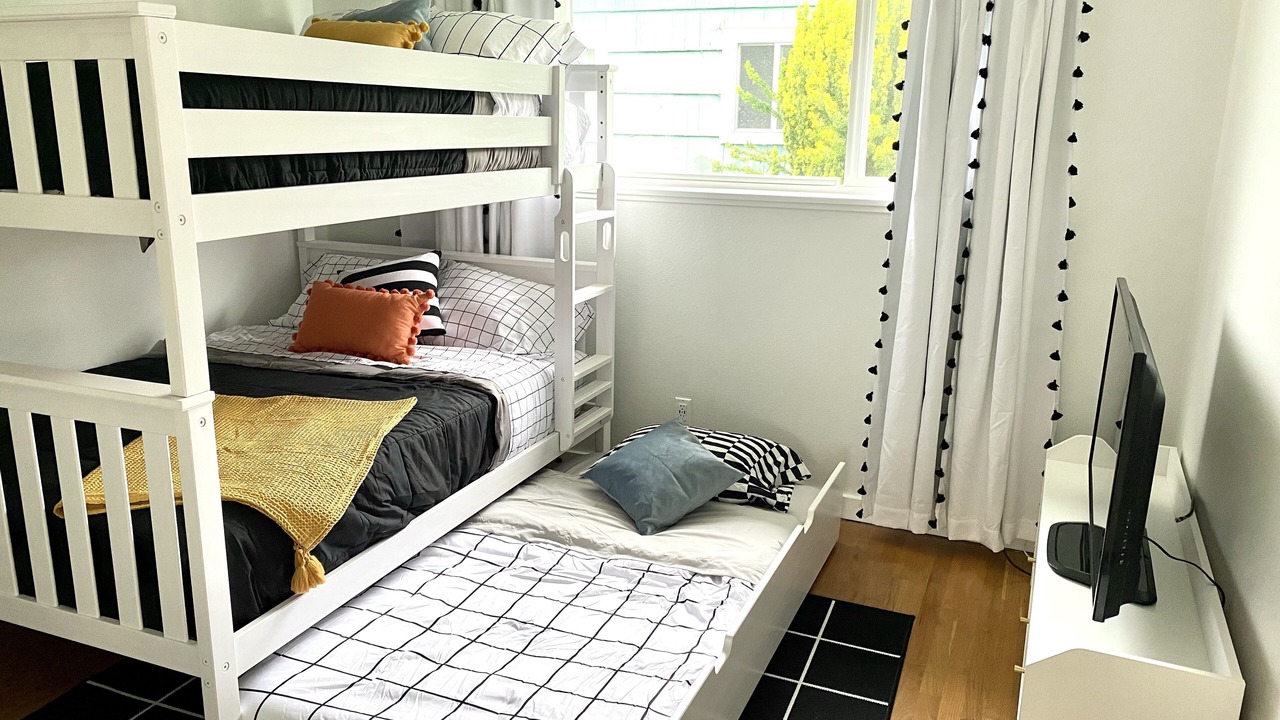 Photo of Others in West End