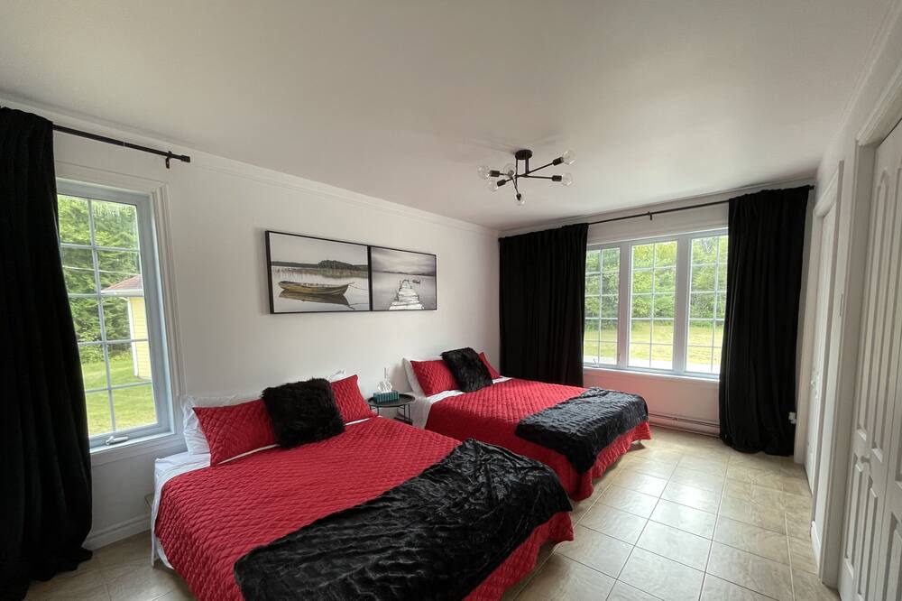 Photo of Bedroom in Mauricie