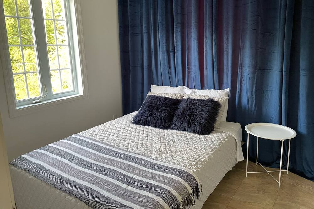 Photo of Bedroom in Mauricie