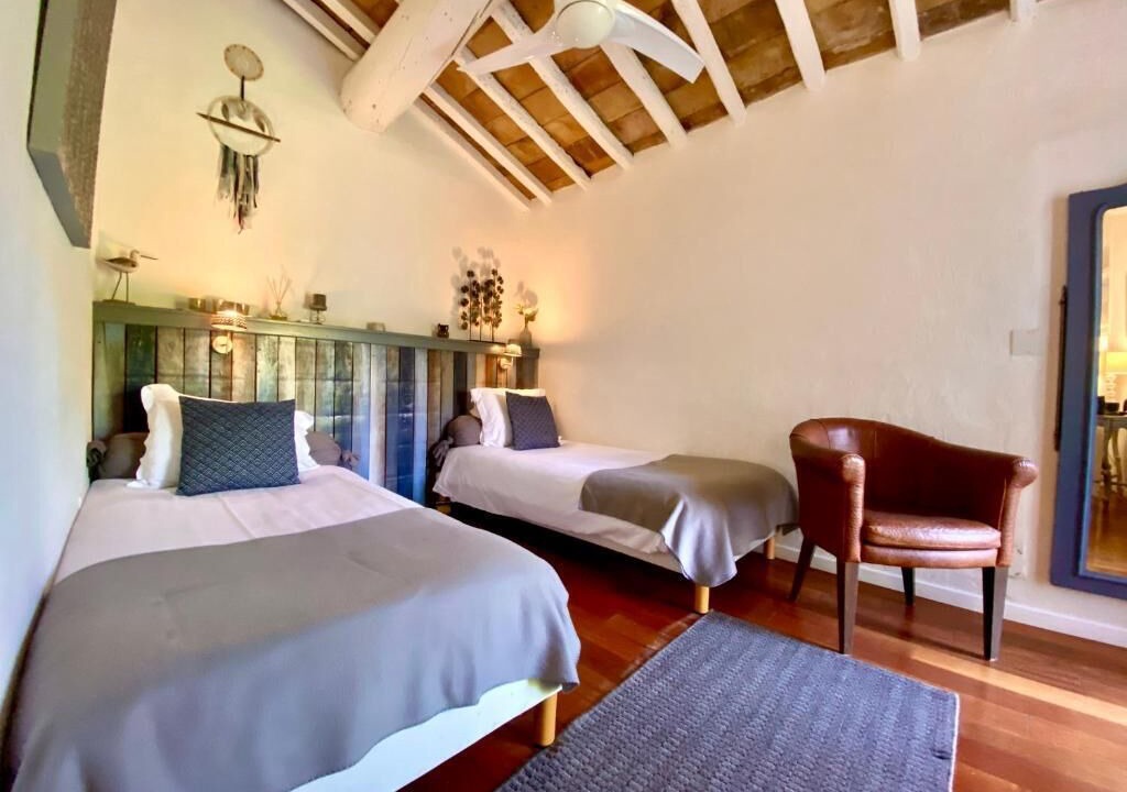 Photo of Others in Mus