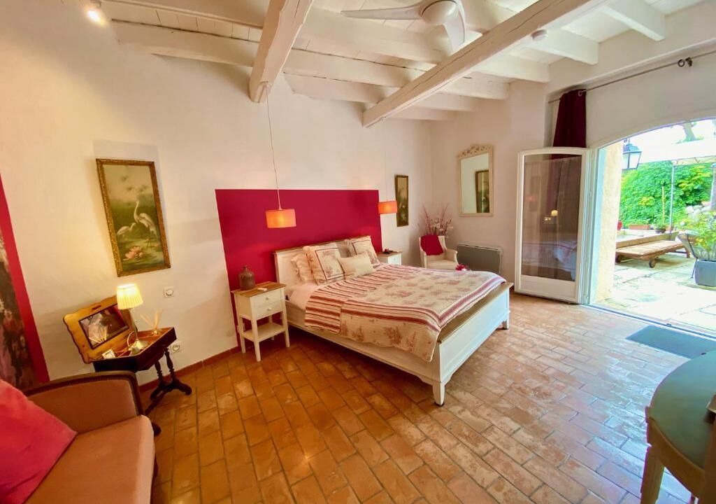 Photo of Others in Mus