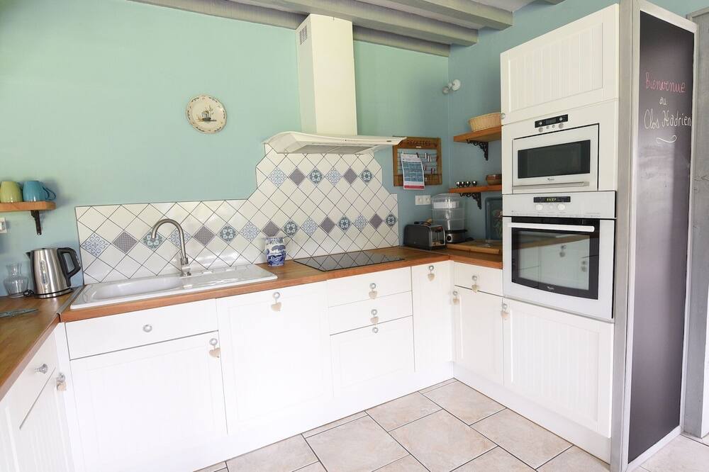 Photo of Kitchen in Greuville