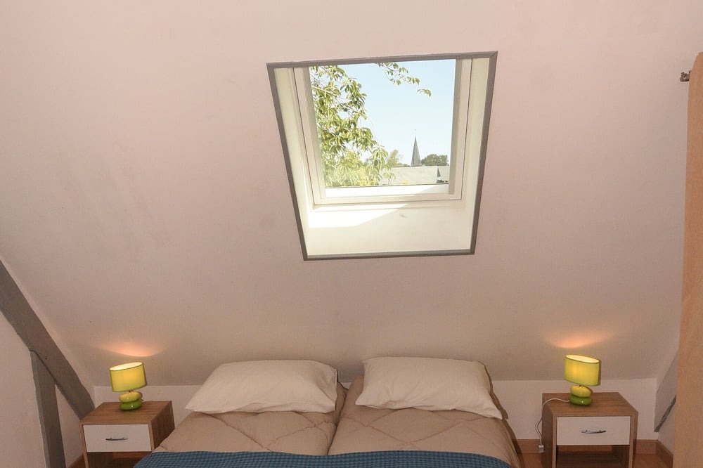 Photo of Bedroom in Greuville