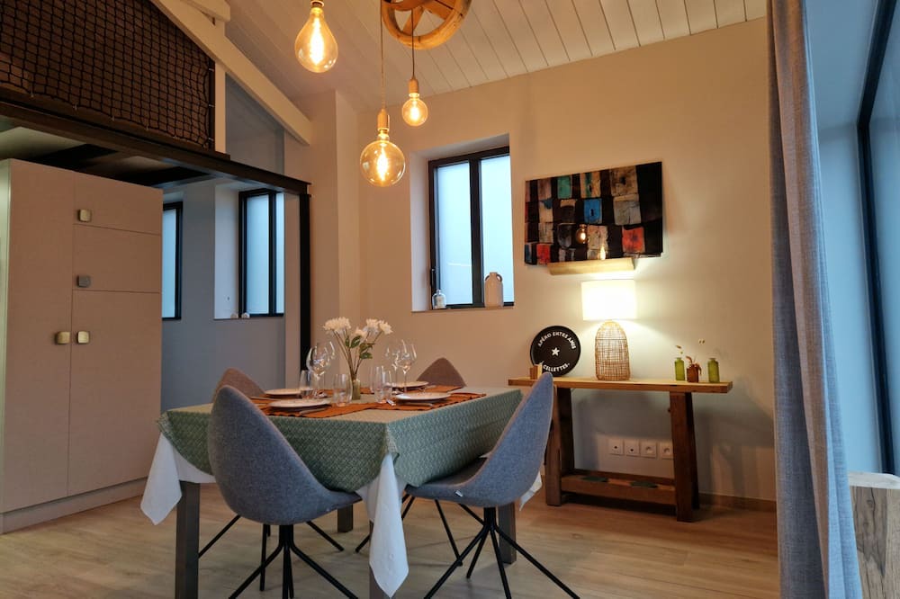 Photo of Others in Cellettes