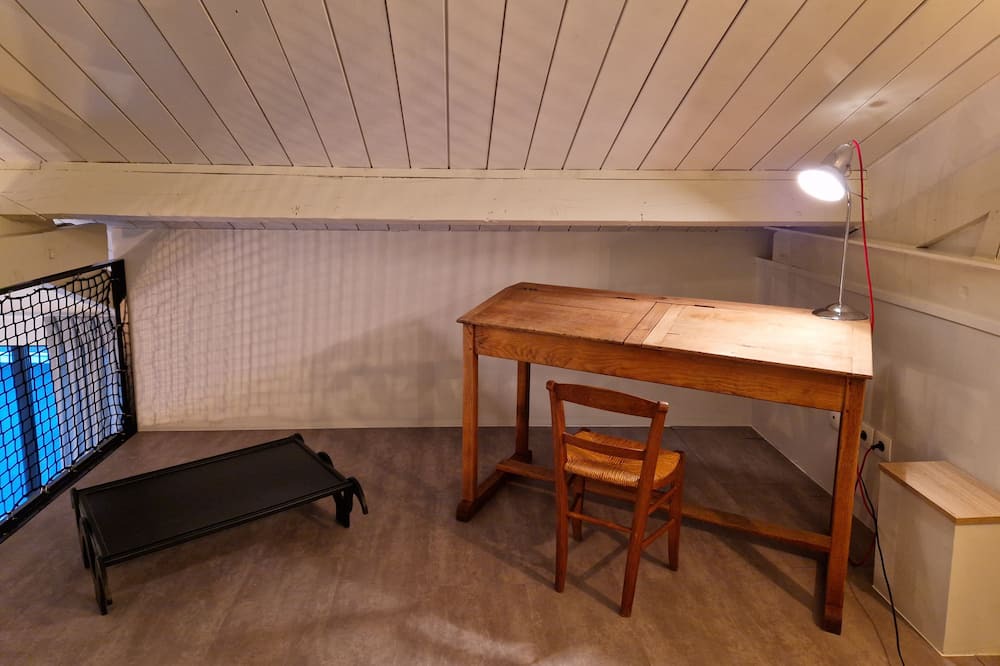 Photo of Others in Cellettes