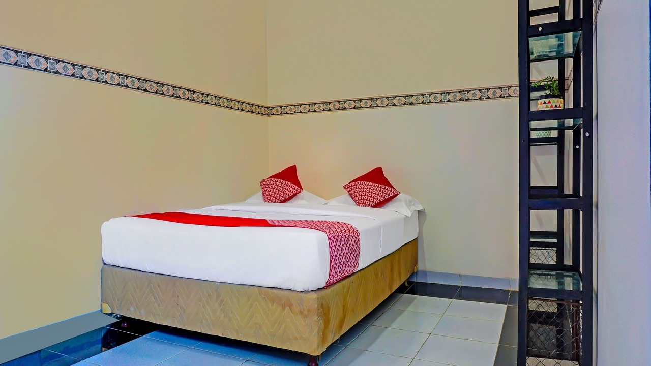 Photo of Bedroom in Watampone