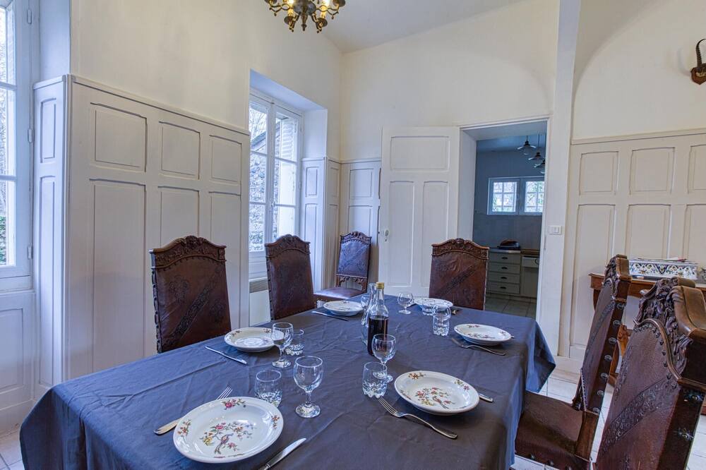 Photo of Bedroom in Espalion
