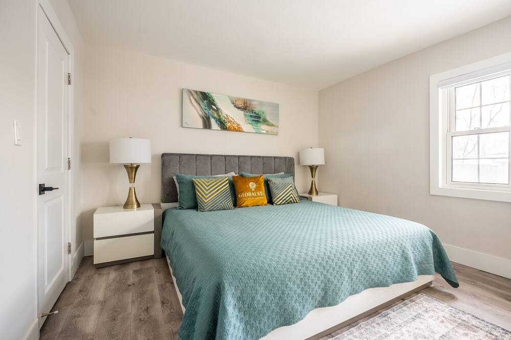 Photo of Bedroom in Mount Pleasant East